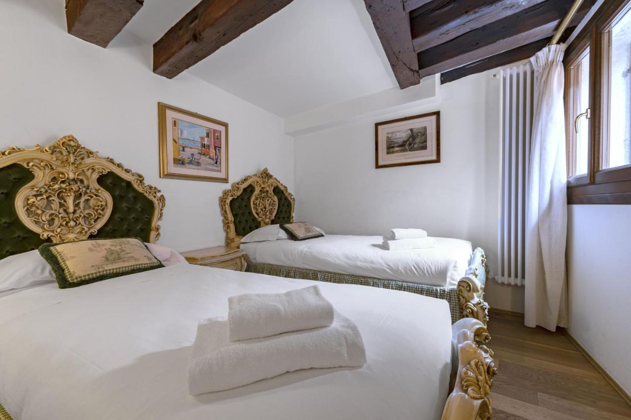 Gondola Luxury - Campo Santi Filippo E Giacomo By Wonderful Italy ヴェネツィア エクステリア 写真