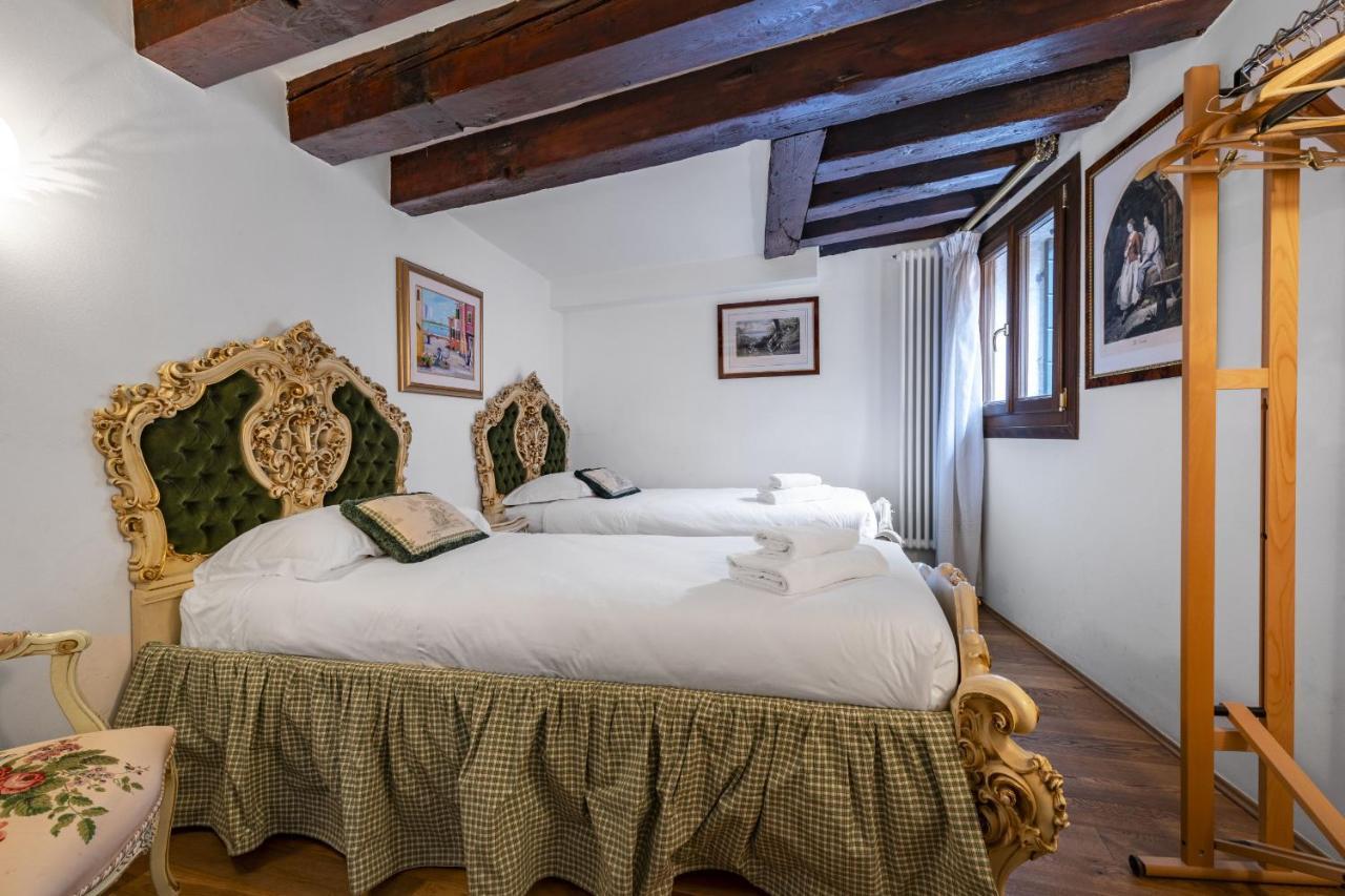 Gondola Luxury - Campo Santi Filippo E Giacomo By Wonderful Italy ヴェネツィア エクステリア 写真
