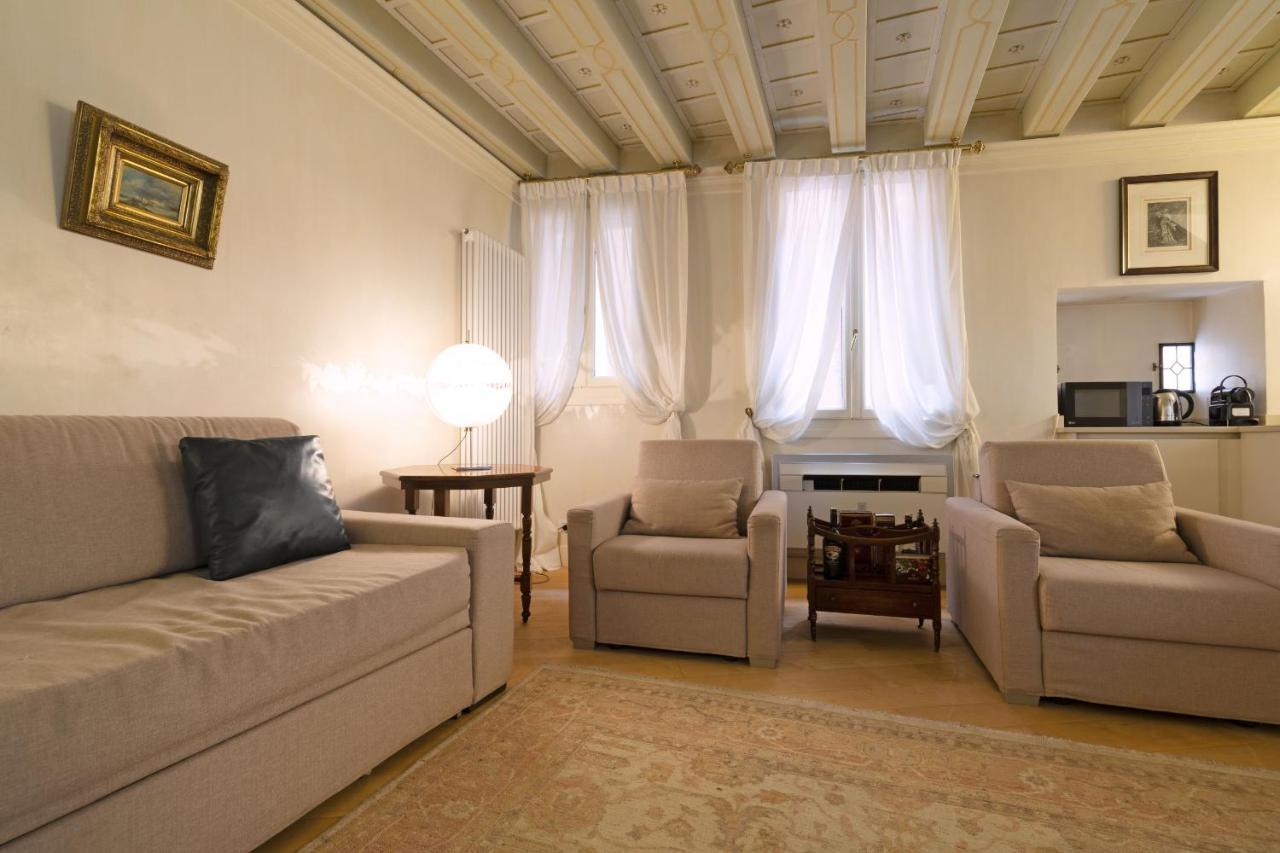 Gondola Luxury - Campo Santi Filippo E Giacomo By Wonderful Italy ヴェネツィア エクステリア 写真